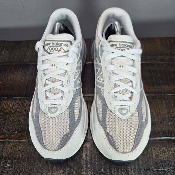 NEW New Balance 990v6 Kids Size 5 Marblehead White Running Shoe Sneaker GC990NC6 - Picture 2 of 12